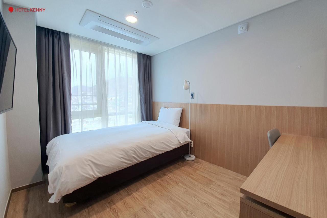 Hotel Kenny Йосу Экстерьер фото